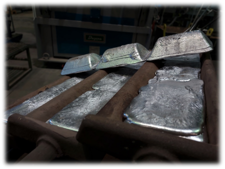Nanoreinforced metallic alloy ingot manufacturing
